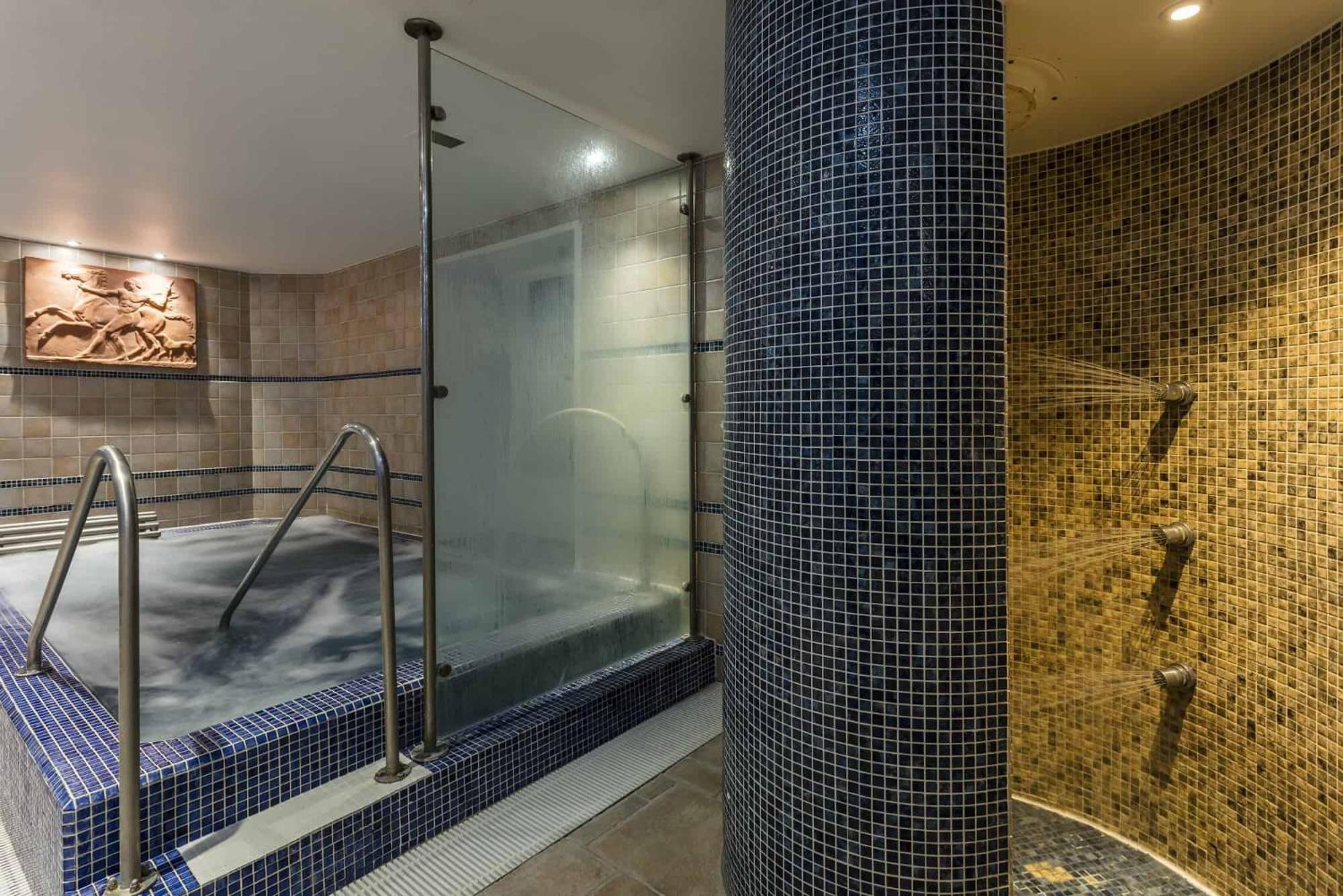 Bonnyrigg Dalhousie Castle Hotel מראה חיצוני תמונה