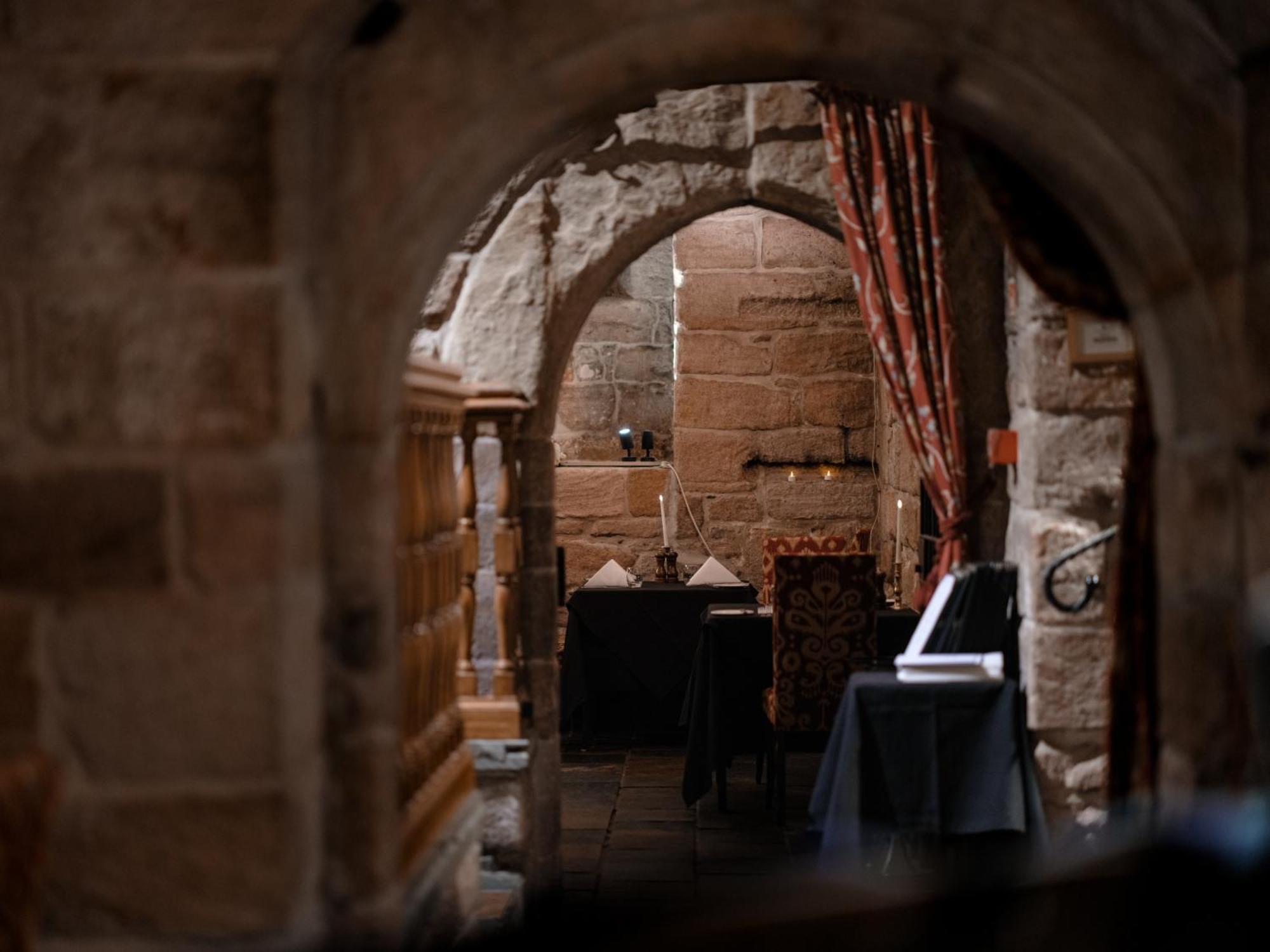 Bonnyrigg Dalhousie Castle Hotel מראה חיצוני תמונה